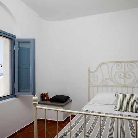 Allure Breeze Suites Ía Kültér fotó