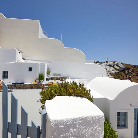 Allure Breeze Suites Ía Kültér fotó