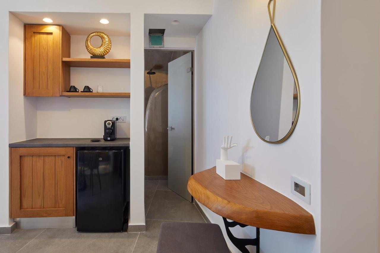 Allure Breeze Suites Ía Kültér fotó