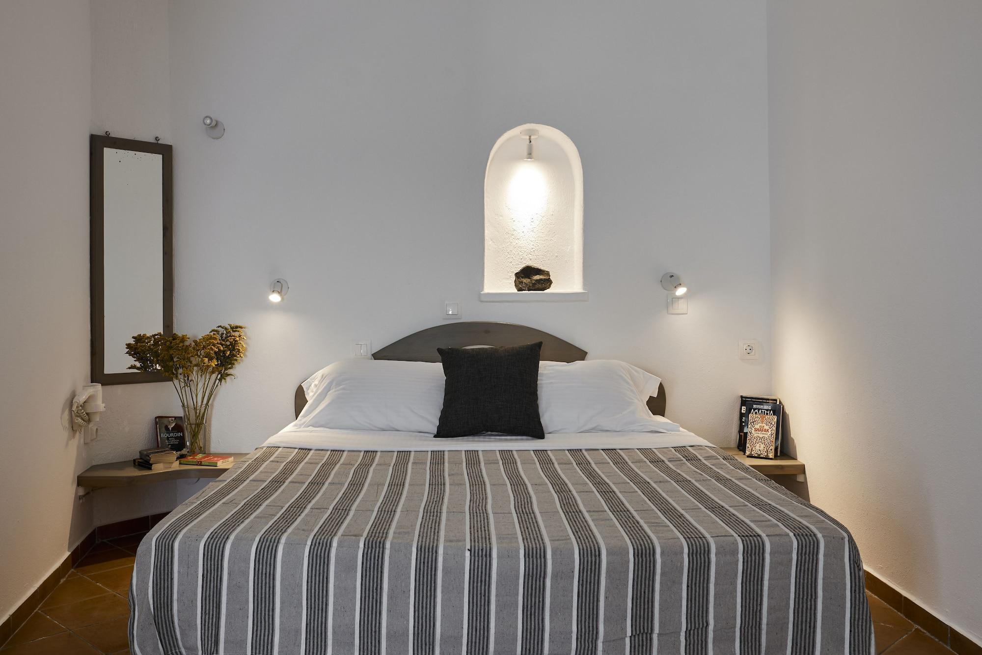 Allure Breeze Suites Ía Kültér fotó